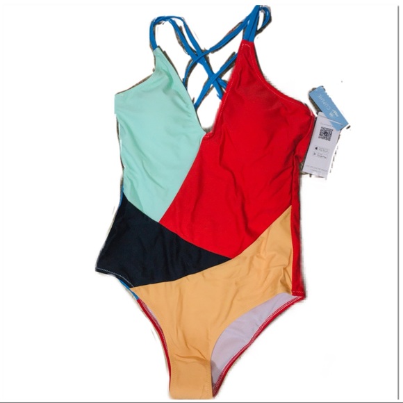 • LAST 1! One Piece Color Block Swim Suit • - Picture 4 of 7